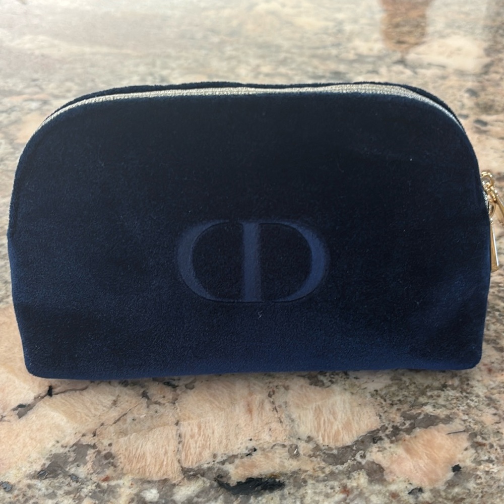 Dior makeup bag, navy, never used